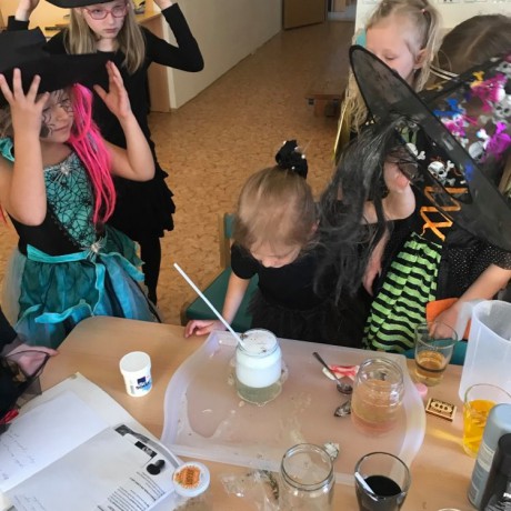 182747919_318625406311111_6906948871494888003_n