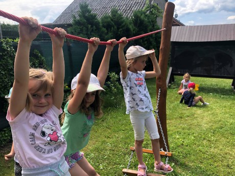 202844433_234615535145499_1782077420546581582_n