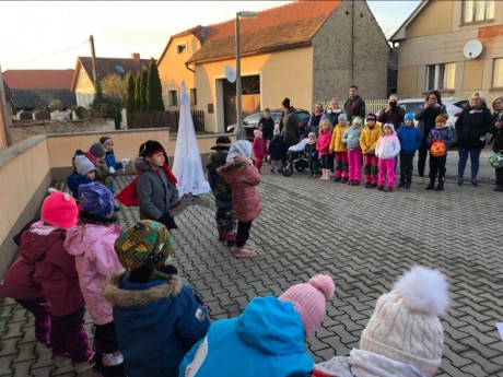 261463755_1087907375280237_89447848482331644_n