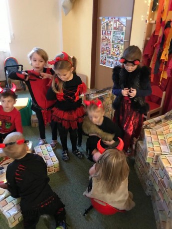 318767928_880429880051721_1194485696096293217_n