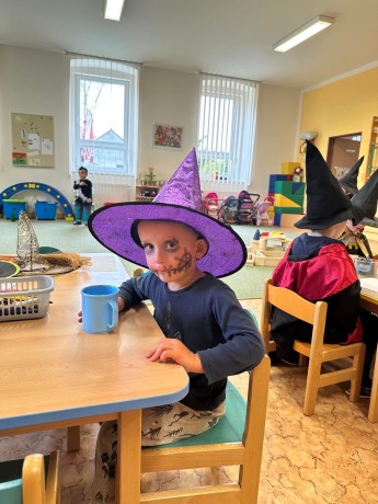 343284678_1422785141827684_3736739398823776559_n