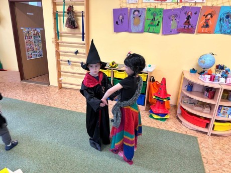 343902099_2078136865722823_7131056073997643784_n