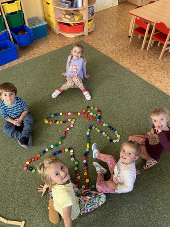 375767935_365725739216858_5411722907497104988_n