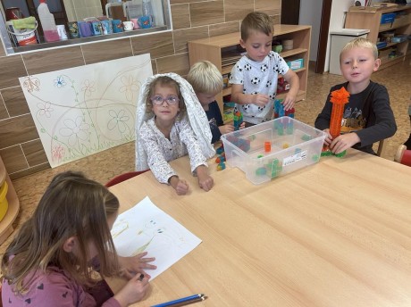 395651746_724132169570812_5915843571498841881_n