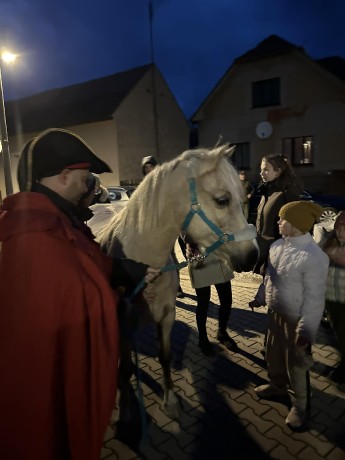 370162066_695700312521892_2983595781401368961_n