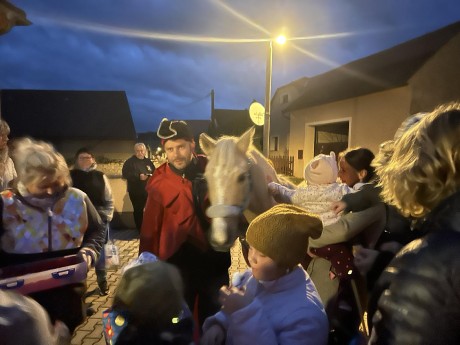 403402054_1344187502662225_3471437624058410538_n