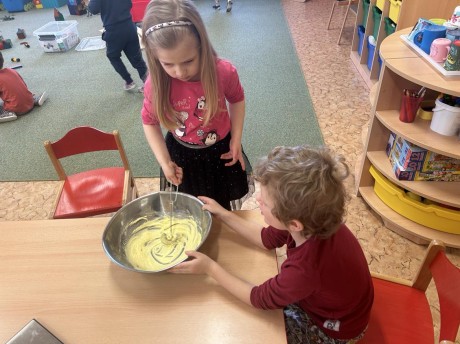 433934349_1068668560882781_7205422794324605383_n