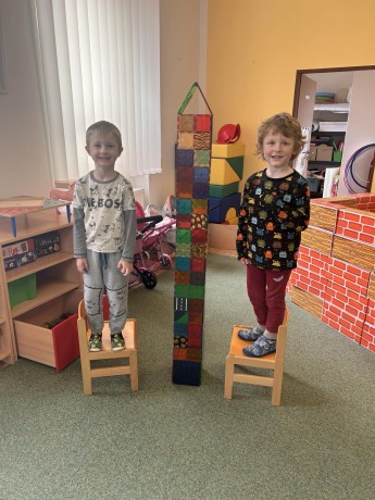 434018488_729512242705951_5132439658635109551_n