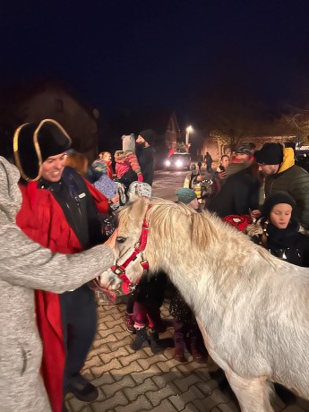 2ee44699-824c-4a10-9011-deb2ec431b9c