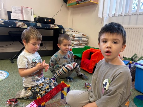 f6030a3b-cb90-47ea-9b36-f9d65b953ee7