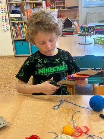 6c8de7be-288e-4b71-83ec-e77bd1e32560