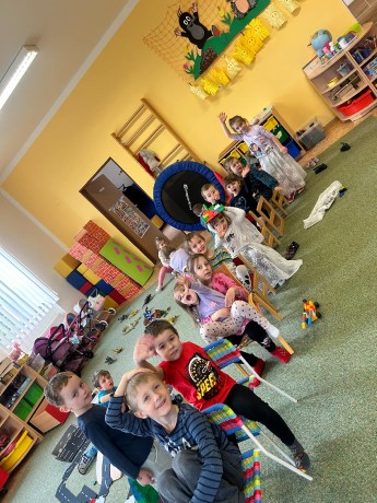 ce24ad5d-acb8-40d9-988c-c5e40d792b7d