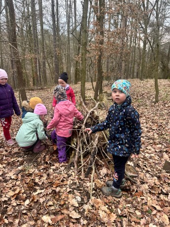 da410a3c-a09a-4836-8674-b63fa0d47890