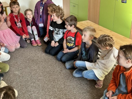 e07cb6ae-8a75-4883-bead-1bd96a5df3ac