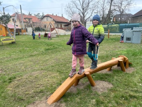 c2b3a18b-eb79-4344-9e1b-e9125435ee33