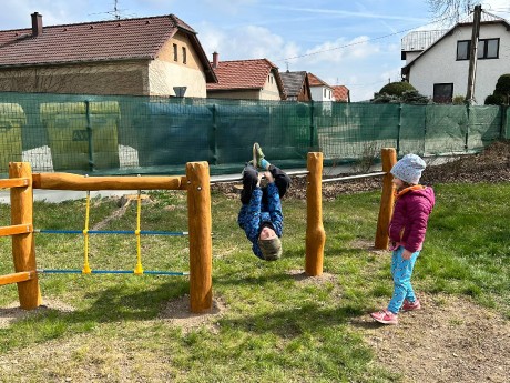 1503a10b-69c3-48b1-a168-da5720992aeb