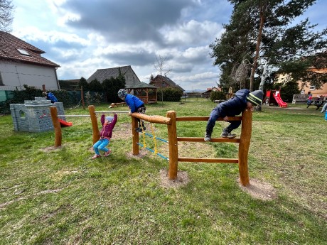 09a8d83c-703c-4011-933a-e0621fce74af