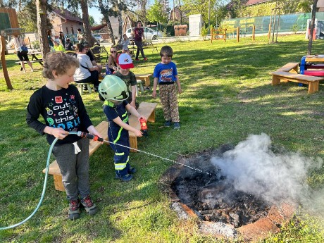 13814418-a010-41f4-9b82-f675bf26176a