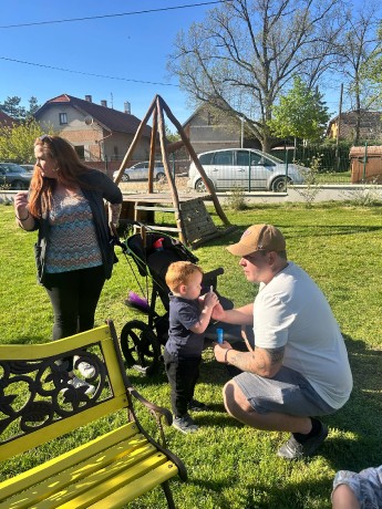 e75f88ee-4454-4f24-8fad-3a7df5360d22