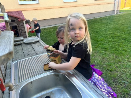 39e461e9-018d-478c-9d60-3022892627ad