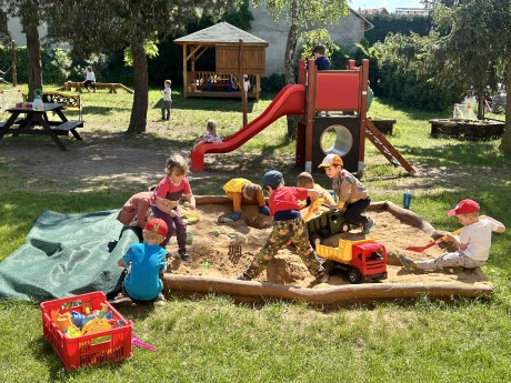 fce077d8-0e76-4478-b1ec-1adca36c862e