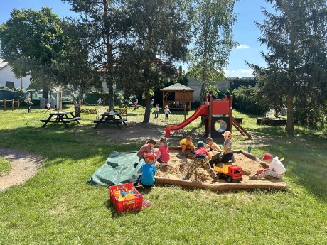 f54d25ba-bdd0-4ab9-a4fd-7875d6b351f0