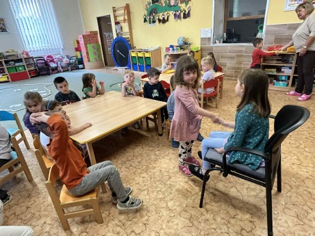 b99453e1-954c-416a-acbe-ae053e26e312