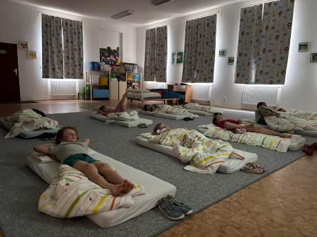 812eb96c-097d-4f0a-ad0c-469e1fd27424