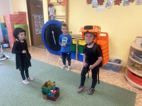 15bb9936-8608-444c-bb17-51bff6c5c371