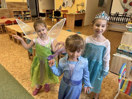 7003a1c5-c19a-42b0-9f28-3a5351e19d56