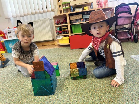 eef3a553-0075-4b01-84c2-dd3bde868ea0