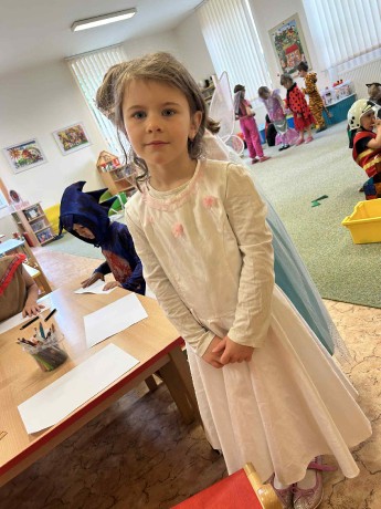 c2e8e125-52a5-4aa7-998f-7c44703f1b23