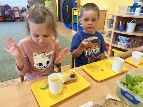 d2a130d1-139a-46db-a694-d28852167650