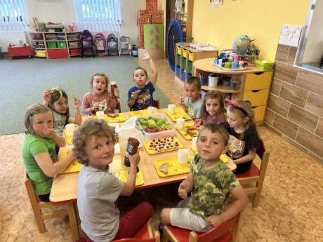 ce6a1614-f872-46e3-b8c7-aaed081dedda