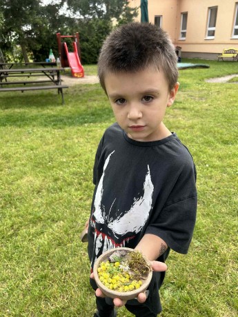 1dd67090-1bde-4e07-9a76-5dade1320cd4