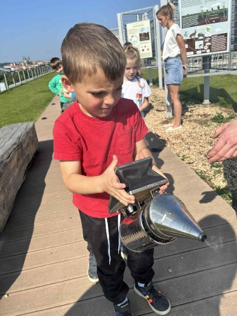 39c06ec2-20ee-4909-aa65-d314a1d05aeb