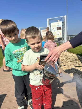 649ca5e2-e3a2-4f8c-9ea8-fc81280df1bd