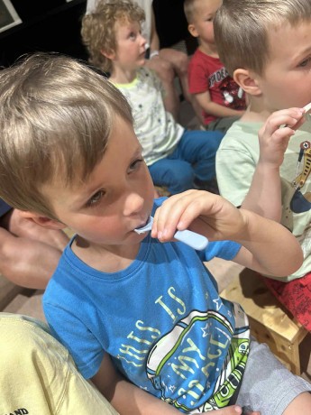 9e02e6b1-0b9f-4586-9dc2-9dd4265dc282