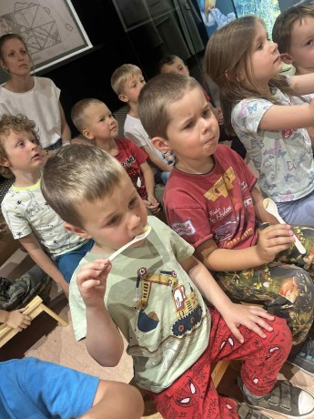 6c8b7144-a2c0-4674-bdb0-4361fc66d24f