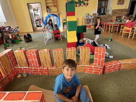 b9fe702b-a700-4836-a604-e398eabc0a07