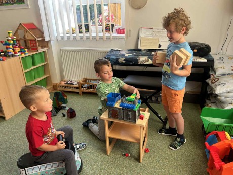 85b1d930-c4b5-4370-a01a-65850a6864c0