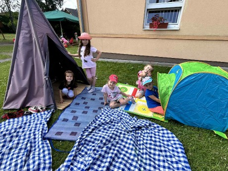 0dbbb726-251e-46bd-8454-2b5d734da04a