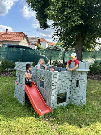 123d05d8-2d24-4f03-8be6-f3315a3b5953