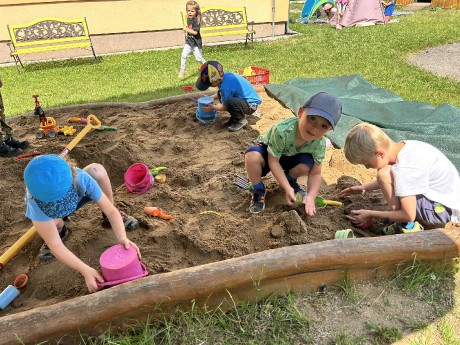 fabee347-65cc-4560-b82d-14731ef3488b