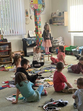 f655a95b-24dc-47a8-b077-47e34f229280