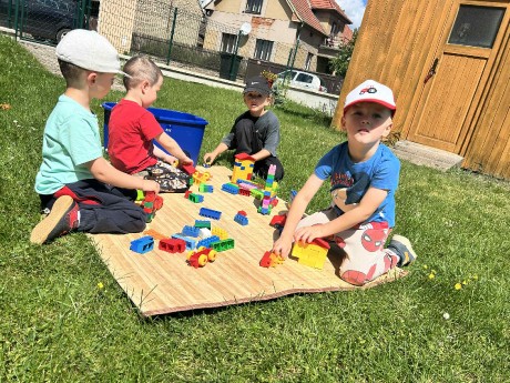 d192ba6d-4efc-43ad-8d6e-9b29ab10d824