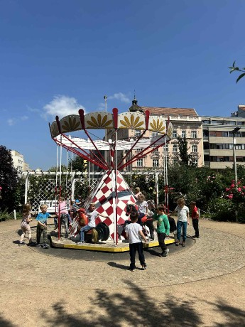 2ab072e7-45a5-47bc-82f5-1c10e5dd1890