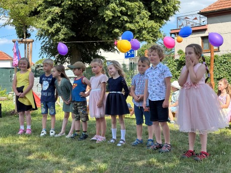 8db273a3-9c46-461a-a4ad-ffff1ddea40e