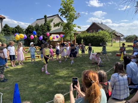 753c87a7-ce95-4cc3-8788-eec9cb34de7e