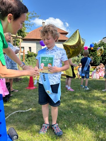 b7648669-fdf0-48fa-afad-85050c2e9864